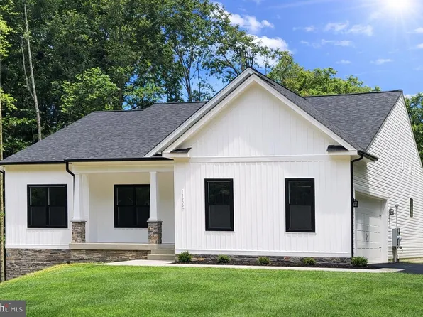 6608 Water View Ln, Mineral, VA 23117