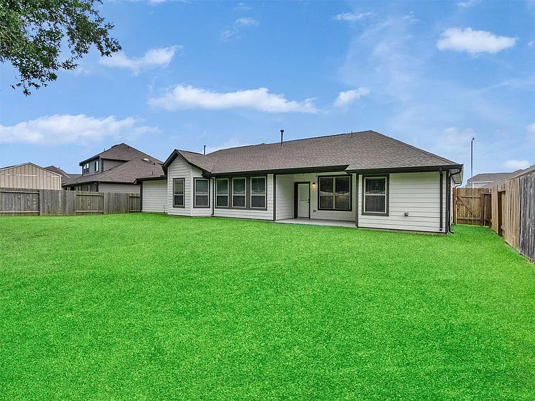8510 Amber Bend Dr — Photo 40