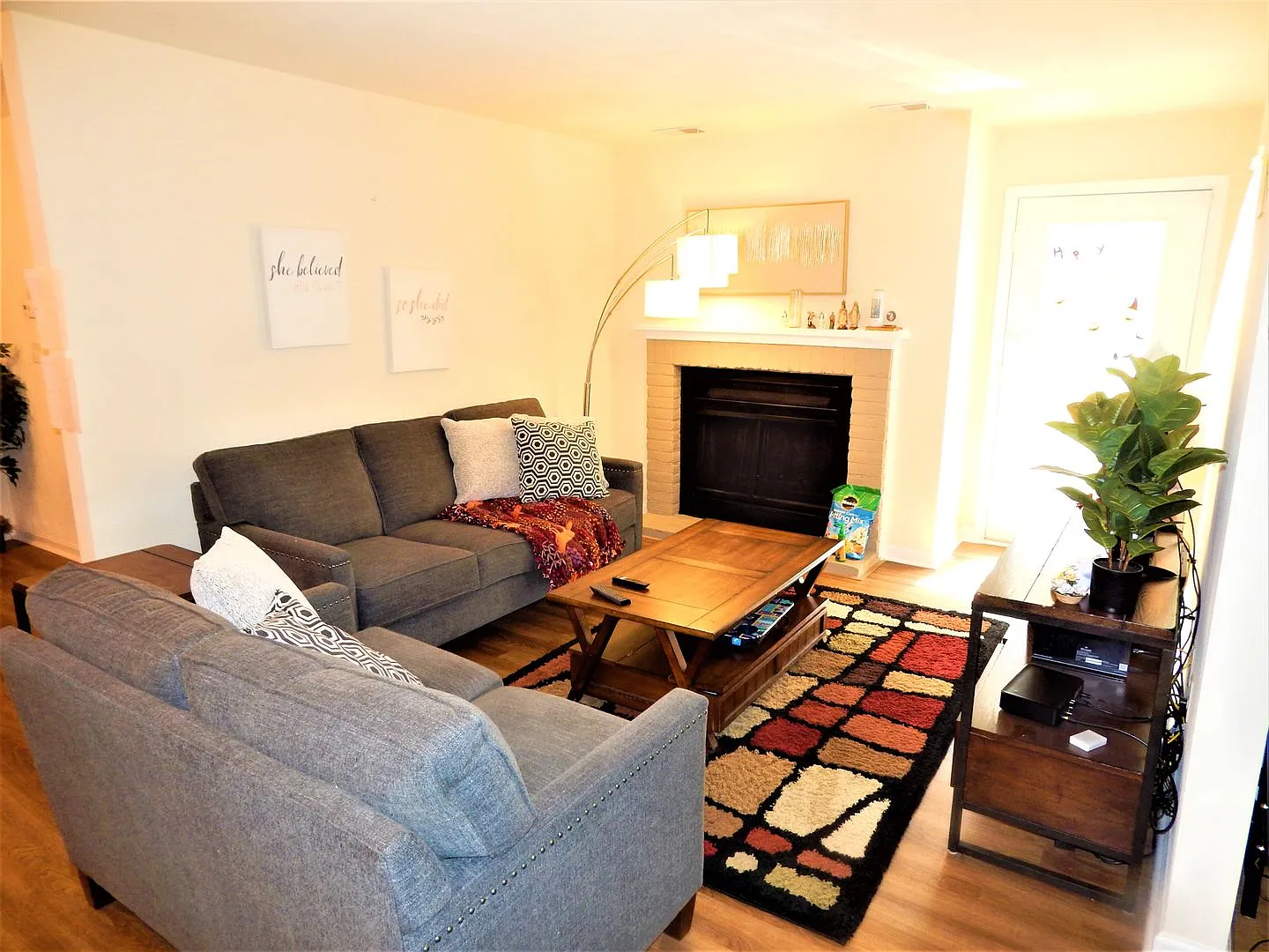 Chowning - 305 — Photo 2
