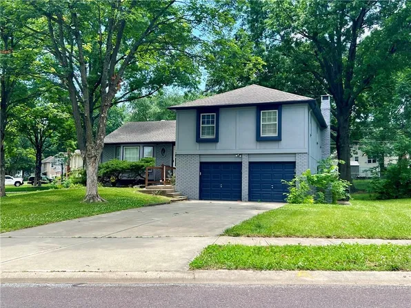 9528 Benson St, Overland Park, KS 66212