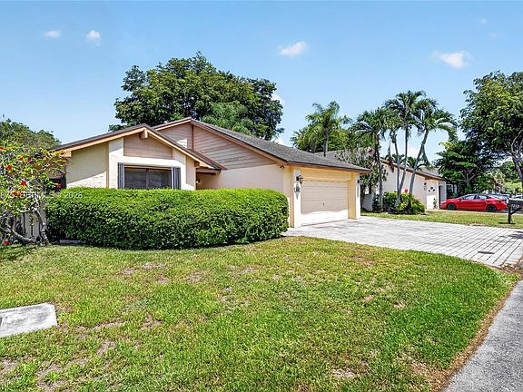 3rd image of 5212 SW 151st Pl
