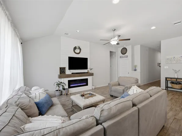 20812 Twisting Trl, Lago Vista, TX 78645