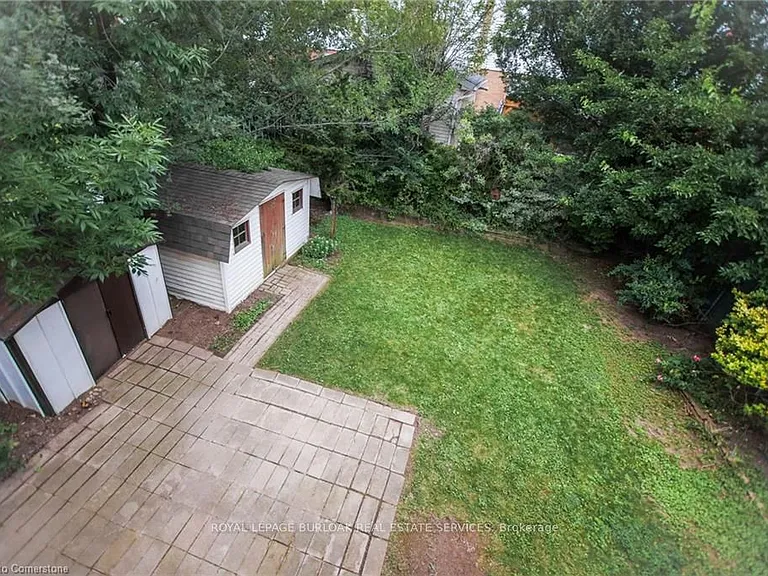 356 E 17th St #UPPER — Photo 23