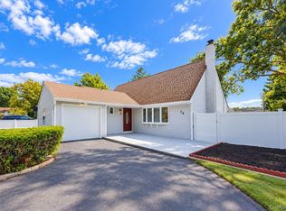 14 Arcadia Drive, Dix Hills, NY 11746