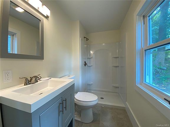 5th image of 25 Griffin Ave #A