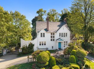 12 Hewitt Ave, Bronxville, NY 10708