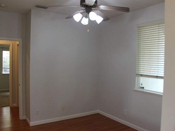 4th image of 705 Hillswick Cir