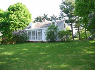 34 Smith St, Saint Albans, VT 05478