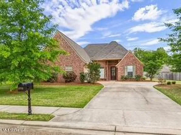 135 Eagles Nest Cir, Madison, MS 39110