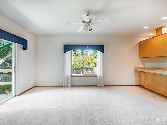 5th image of 1505 15th Court SE