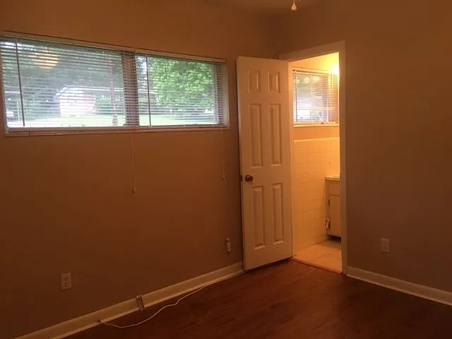 1717 Canterbury St — Photo 8