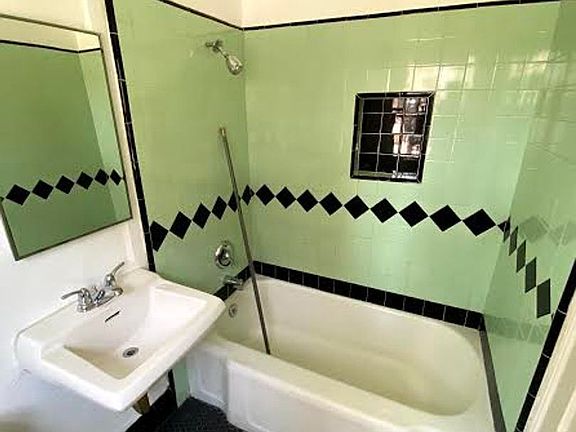 5th image of 5400 Carlton Way #11841324