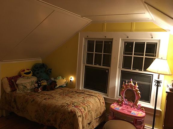 2nd image of 124 McKinley Dr