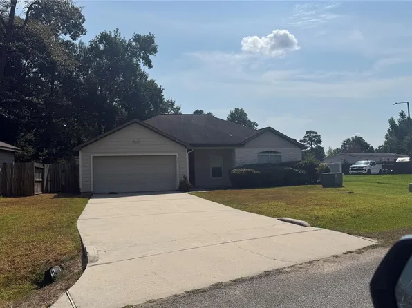 135 Kellyn Oaks Dr, Conroe, TX 77306