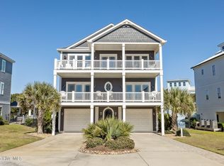 126 Ocean Bluff Dr, Indian Beach, NC 28512