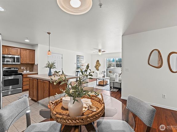 5th image of 1411 Evergreen Park Drive SW #201