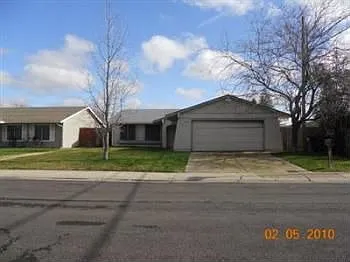 4129 Cedargrove Dr photo 1