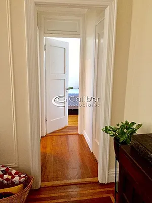 Rented by Zjama Realty Corp | media 17
