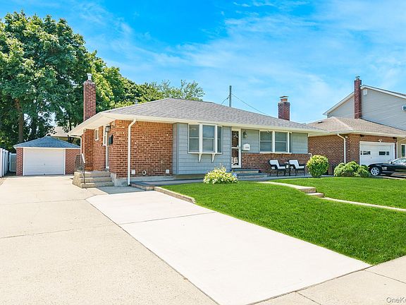 3rd image of 3900 Miller Place