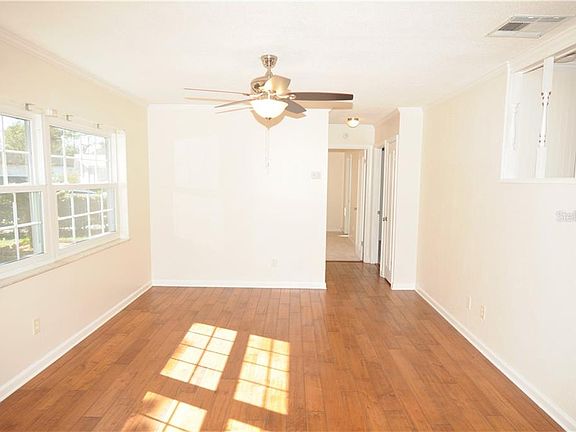 4th image of 310 Lochmond Dr