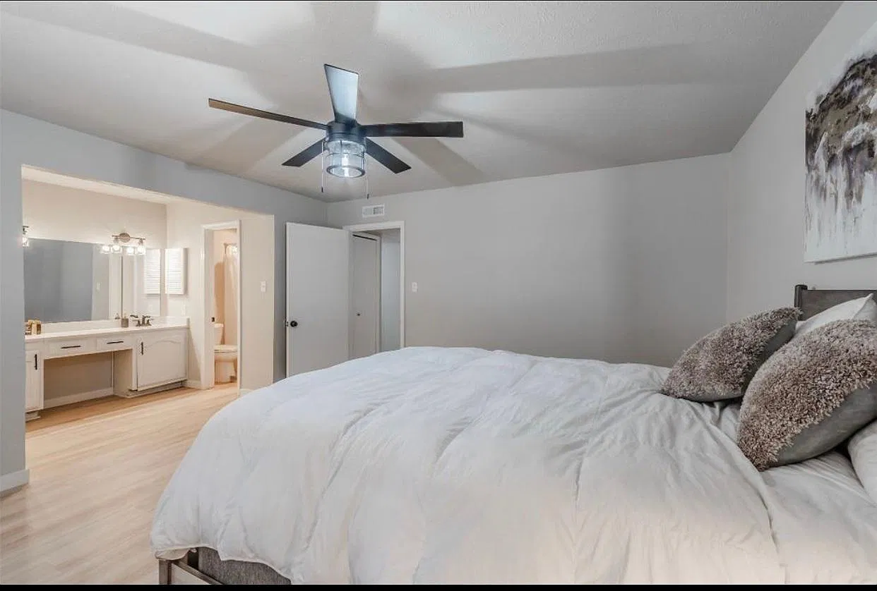 3304 Clovermeadow Dr — Photo 3