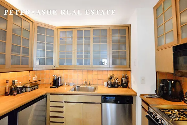 Rented by Peter Ashe | media 5