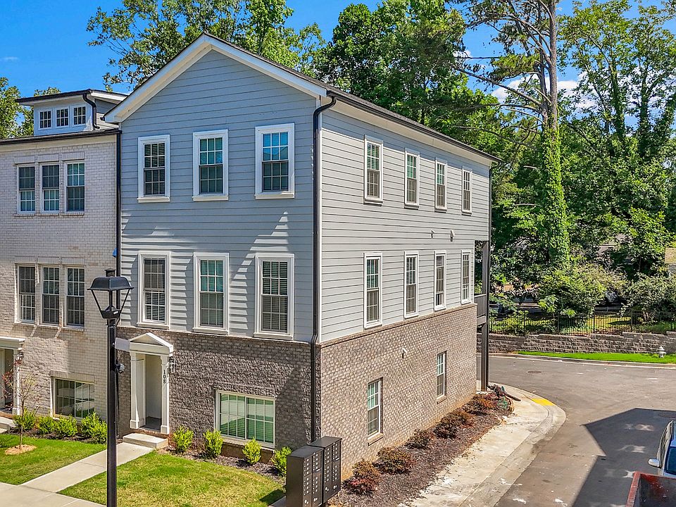 1st image of 3165 Dogwood Dr #108