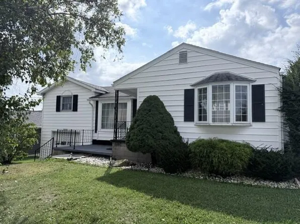 302 Burk Ave, Johnstown, PA 15904