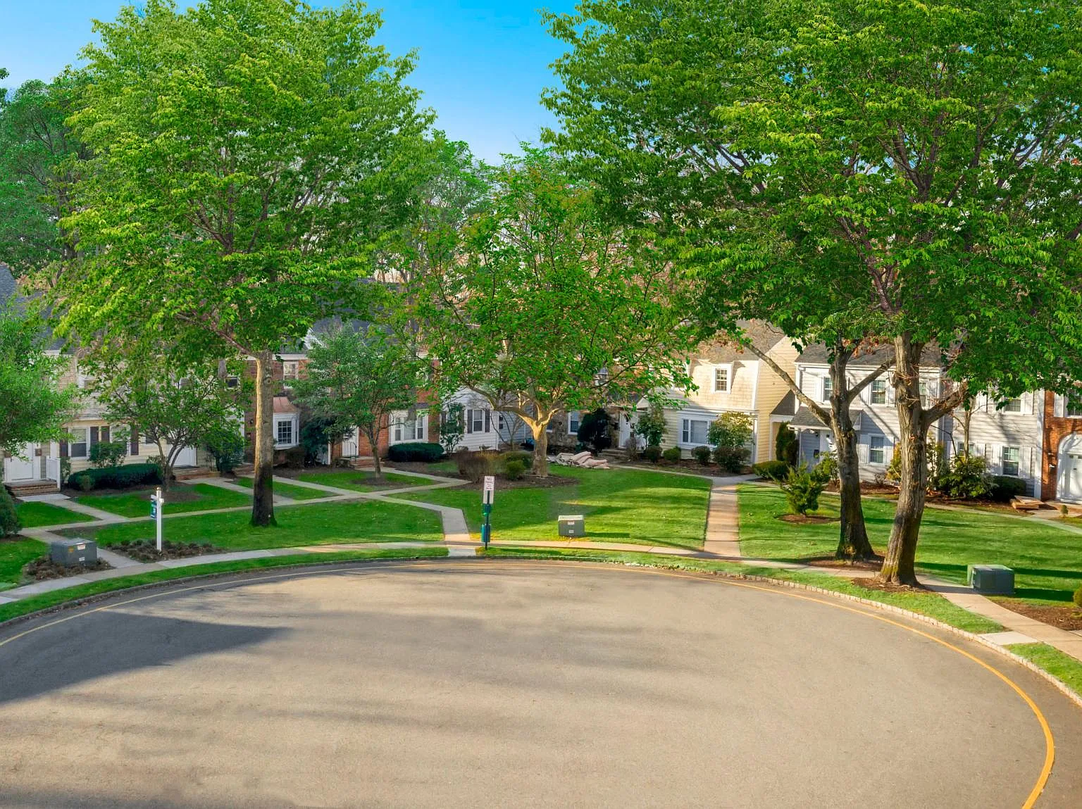 Morris Crossing Townhouses — Photo 2
