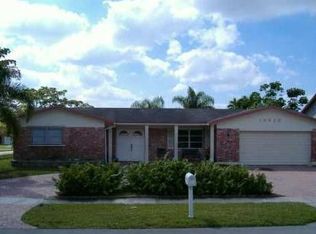 10920 Taft St, Hollywood, FL 33026