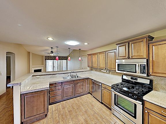 5th image of 10951 W Ventana Dr W