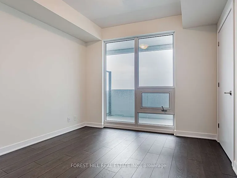 2221 Yonge St #5702 — Photo 14