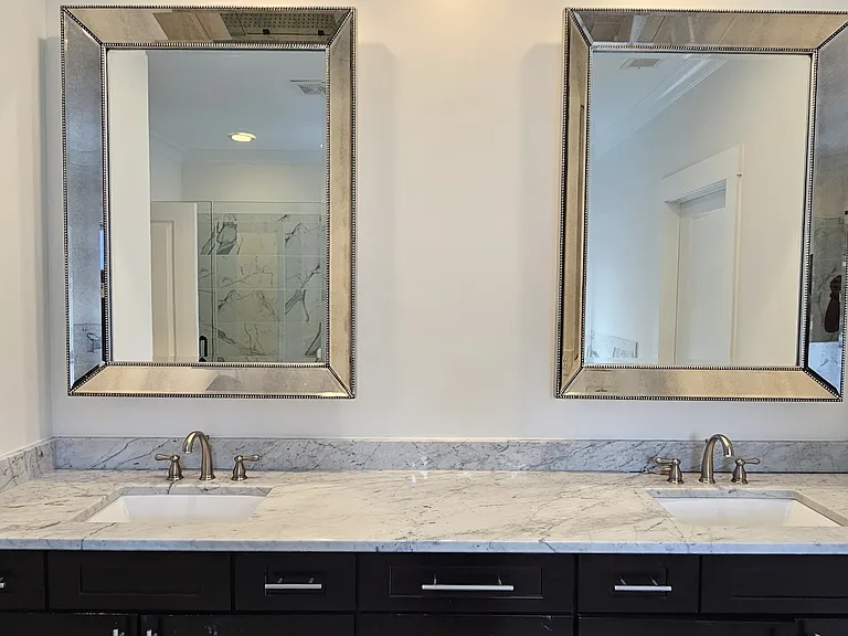 2110 E Roxboro Rd NE — Photo 23