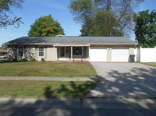 827 Tradewind Dr, Mason, OH