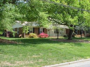 701 Peace Haven Rd, Winston Salem, NC 27104