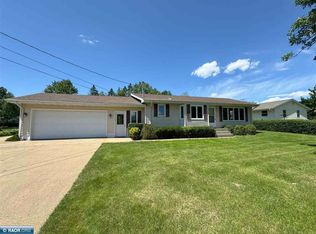 4517 3rd Ave E, Hibbing, MN 55746