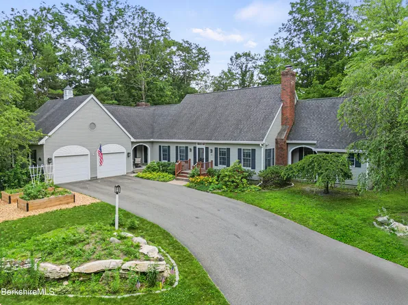 67 Dunmore Ct, Lenox, MA 01240