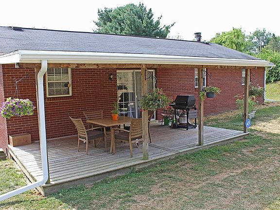 5th image of 37 Shaffer Ln