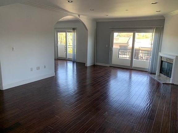 2nd image of 4411 Wortser Ave #201