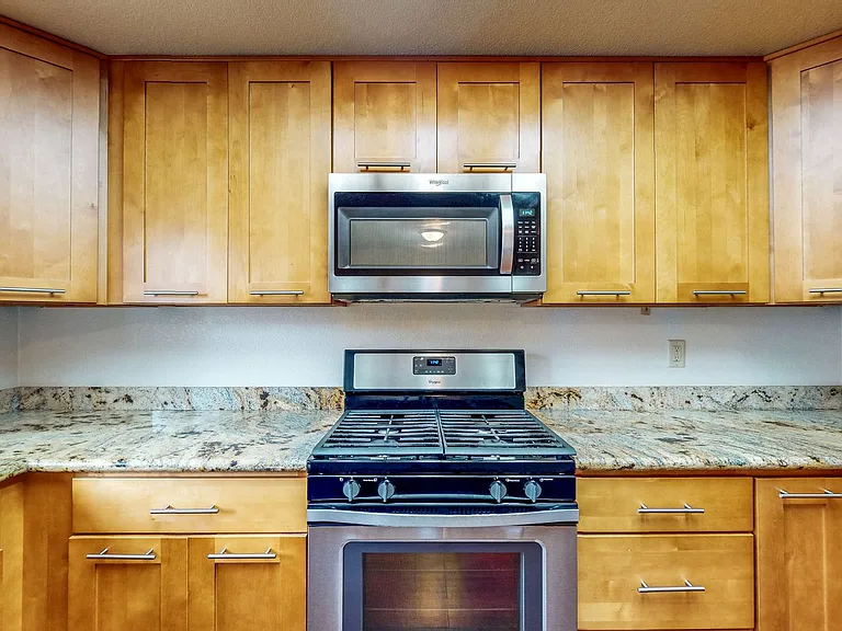 2135 Pebblewood Ct — Photo 19