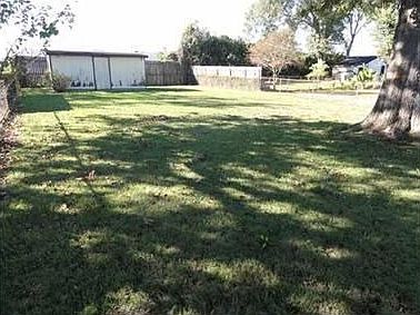 4th image of 1808 Bonnie Ann Dr