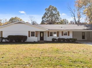 712 Diana Dr, Thomasville, NC 27360