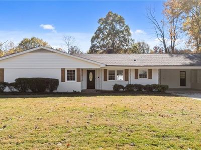 712 Diana Dr, Thomasville, NC, 27360