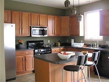 3rd image of 4869 Concord Dr