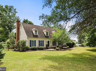1575 Greenbriar Rd, York, PA 17404