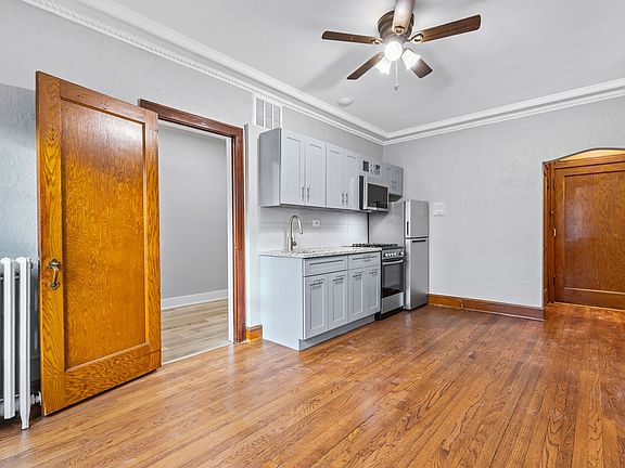 4th image of 1425 North Ave APT 306