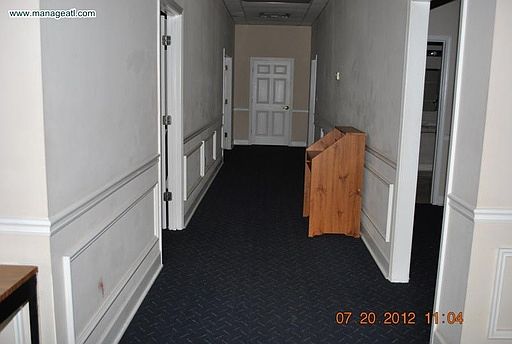 3rd image of 6117 Oakbrook Pkwy