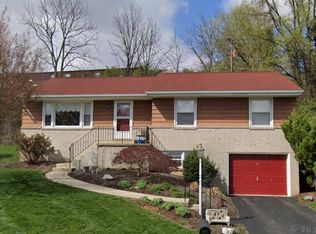 5 Craig Dr, Reading, PA 19606