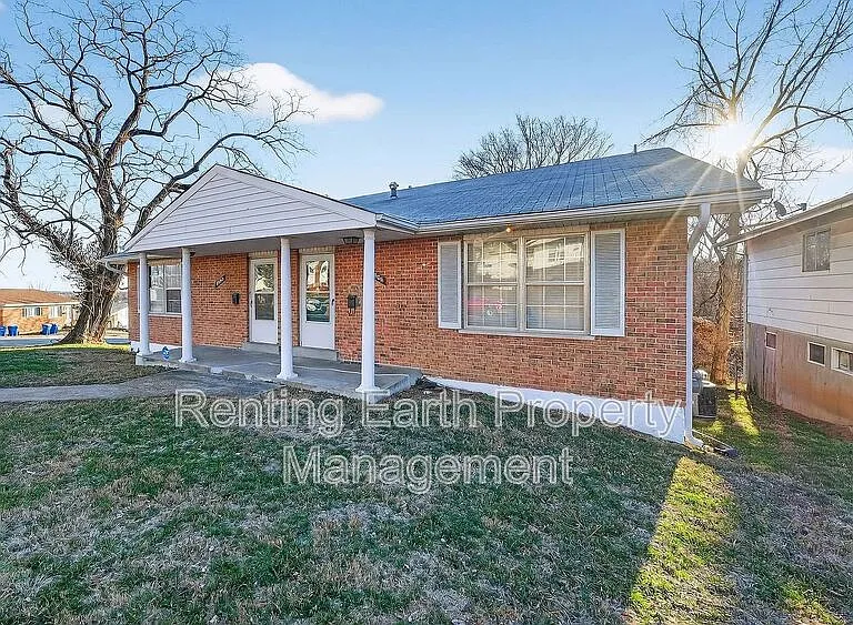 8908 Scottdale Ave — Photo 3