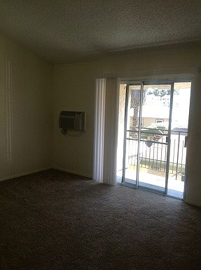 5th image of 210 Wells Ave APT 10